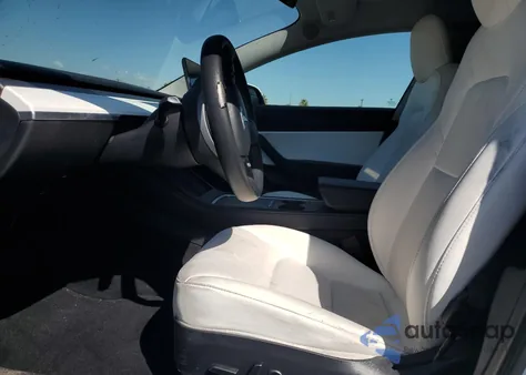 2021 Tesla Model 3 z USA, uszkodzony, nr VIN 5YJ3E1EA9MF873405